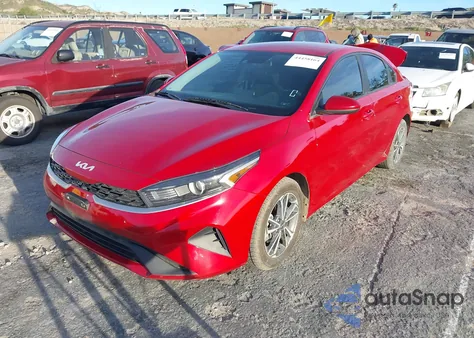 2022 Kia Forte Lxs z USA, uszkodzony, nr VIN 3KPF24AD7NE432712